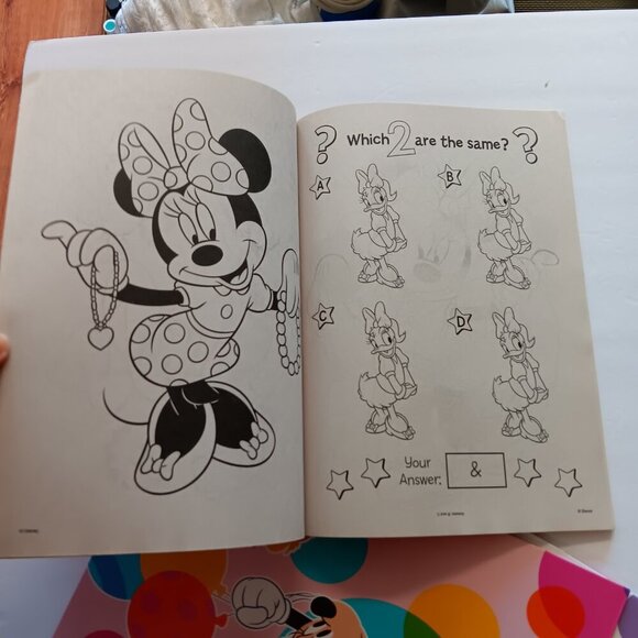 Disney Mickey Minnie Mouse Clubhouse Folder Coloring Book Set Crayons Kids Girl - Picture 8 of 12